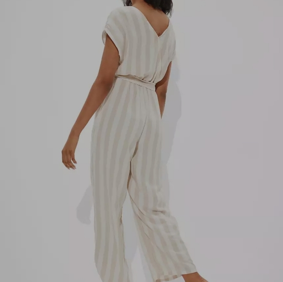 AERIE JUMPSUIT - Picture 3 of 4